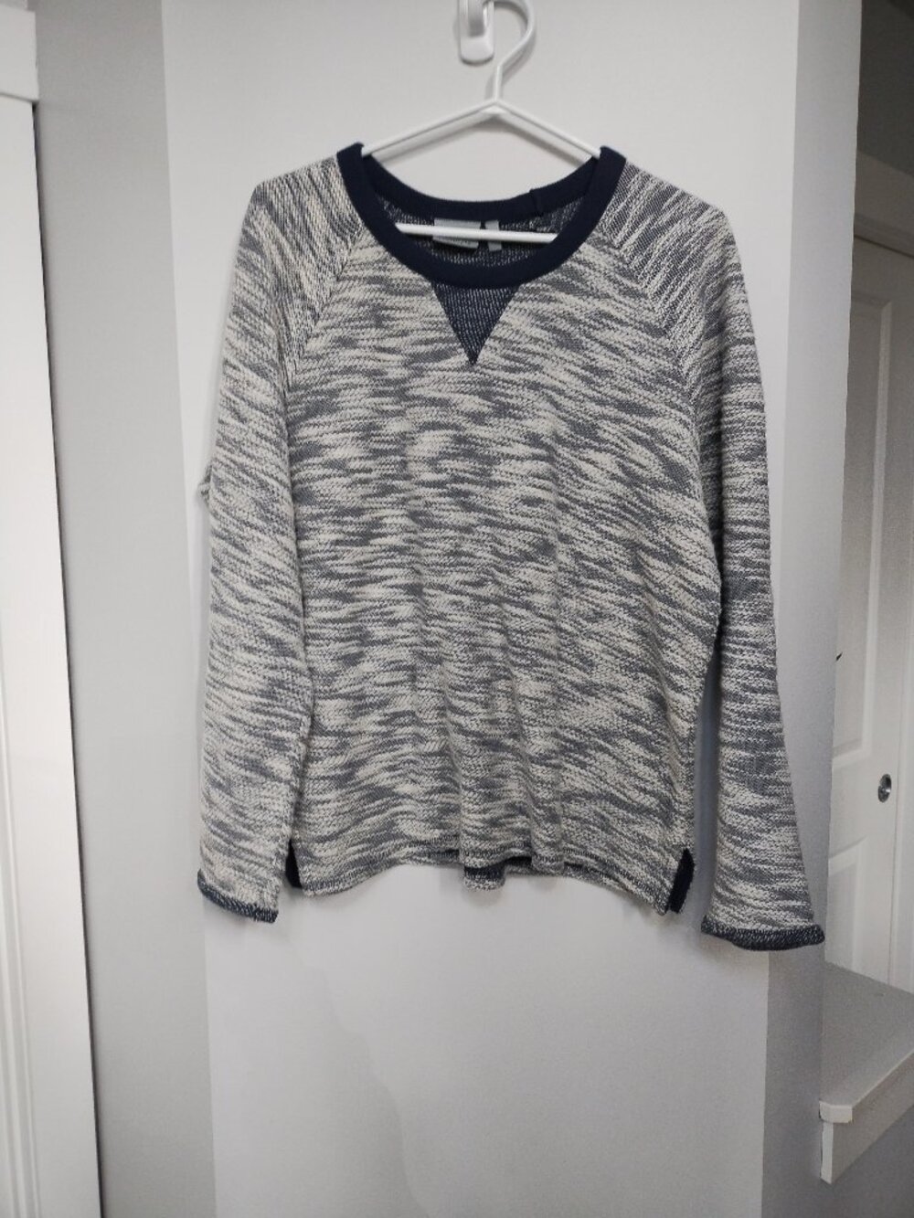100% cotton long sleeve Athleta sweater